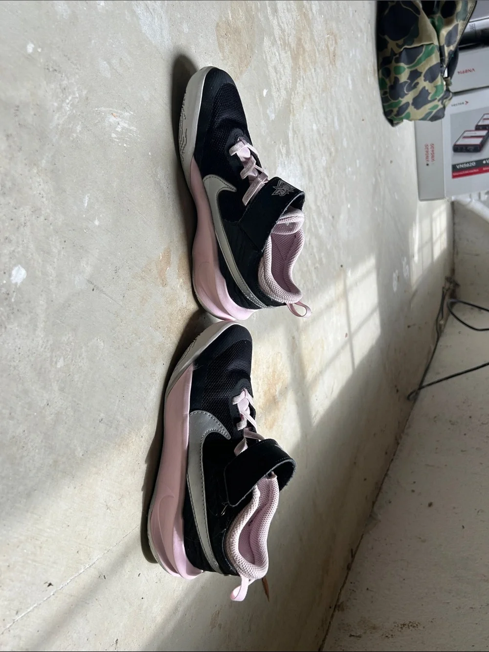 Nike Kids Black and Light Pink Velcro Athletic/Basketball Sneakers